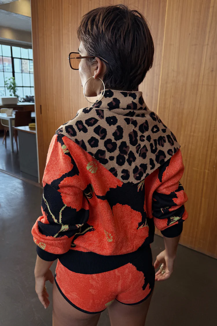 Leopard Knit Bandana - Image 2